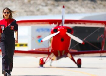 Türk kadınının göklerdeki temsilcisinin 25’inci gösteri heyecanı