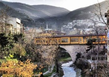 Çarşılı köprülere sahip Bursa ve Lofça kardeş şehir oldu