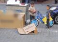 Kağıt toplayan çocukların bisiklet hayalini yardımseverler gerçekleştirdi