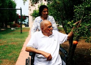 92 yaşındaki Muhterem Okutur hayatını yeşile adadı