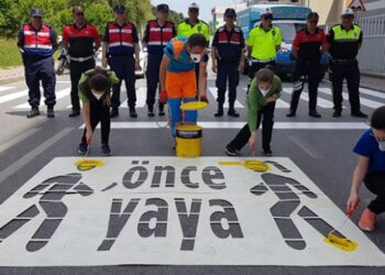Trafikte yaya önceliği çalışmaları devam ediyor