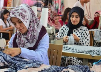 Yetim ve öksüz çocukların bayramlığı engellilerden