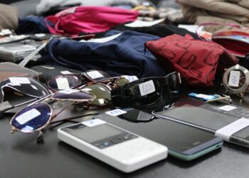 AVM’de unutulan eşyalar ve paralar bağışlanacak