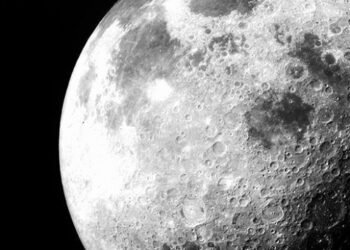 Ay’da suyun yaygın olarak bulunduğu keşfedildi