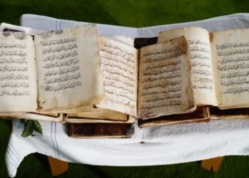 700 yıllık Kur’an-ı Kerim’ler büyük ilgi görüyor