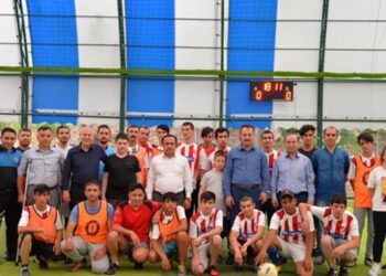 Polisler, Sevgi Evlerindeki çocuklarla maç yaptı