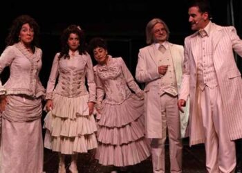 Şehir Tiyatroları Yaz Oyunları’nı 17 bin kişi izledi