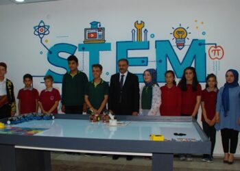 Karamanlı’da robotik kodlama atölyesi açıldı