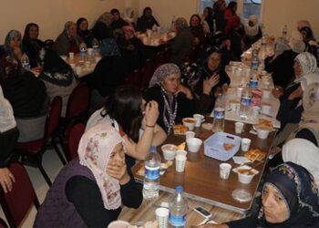 İftar vermek için birbirleriyle yarışıyorlar