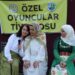 Özel oyuncular sahnenin tozunu köylere taşıyor