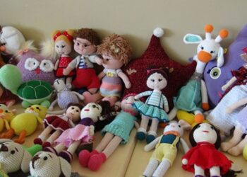 Lösemi hastası çocuklara destek için ilmek attılar