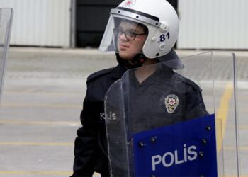 Özel çocukların polislik hayali gerçek oldu