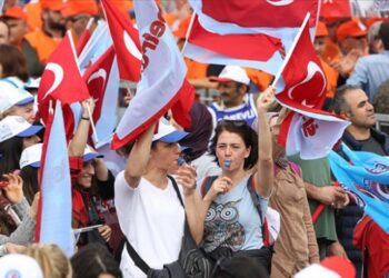 1 Mayıs Emek ve Dayanışma Günü kutlanıyor