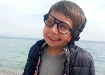 Görme engelli çocuğa 3D teknolojisiyle gözlük üretildi