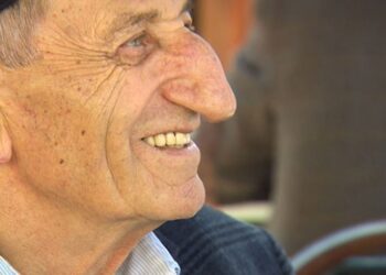 Dünyanın en uzun burunlu adamı Artvinli Mehmet Özyürek