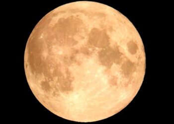 NASA, Ay’ın Güney Kutbu bölgesine astronot gönderecek
