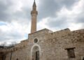 Taç kapısıyla ünlü 700 yıllık Alaaddin Camii ibadete hazır