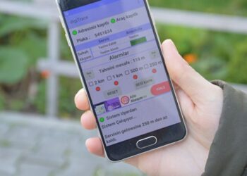 Sakarya’da öğrenciler için “Diji Servis” uygulaması başlatıldı