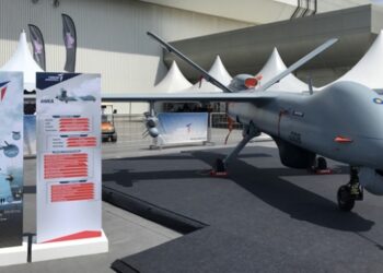 Türk savunma sanayisi ürünleri Asya’da görücüye çıktı