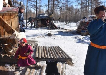 Issız ormanlarda geyikleriyle yaşayan Türkler: Dukhalar