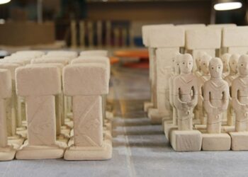 Göbeklitepe figürlerinden hediyelik süs eşyaları