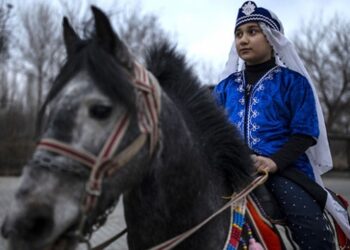 Küçük Sude’nin “Bozoğlan” ile dostluğu