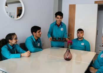 Engelli çocuklar için okulda ev ortamı oluşturuldu