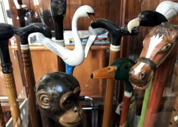 Hayvan figürlerinden bastonlar