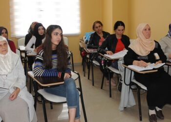 Nahide nine ilk kez İstiklal Marşı okudu