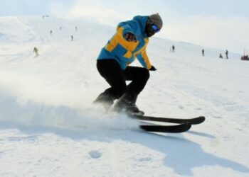 Muş’taki kayak merkezine yoğun ilgi