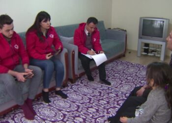 ASDEP, 3 bine yakın uzmanla ailelerin sorunlarını dinliyor