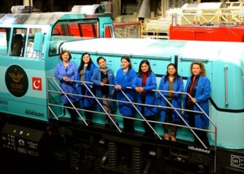 Yerli ve milli lokomotiflerde 140 kadının imzası bulunuyor