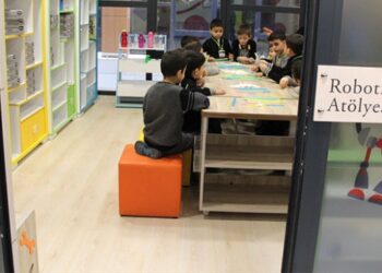Miniklerin ufkunu açan “Uygulamalı Çocuk Kütüphanesi”