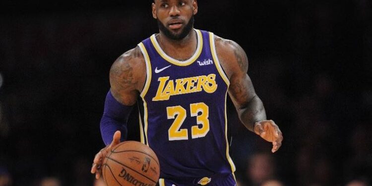 LeBron James, Associated Press (AP) tarafından Yılın En İyi Erkek Sporcusu seçildi