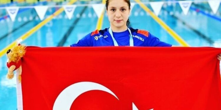 Merve Tuncel’den dünya rekoru!