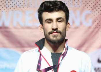 Milli güreşçi Erhan Yaylacı bronz madalya kazandı