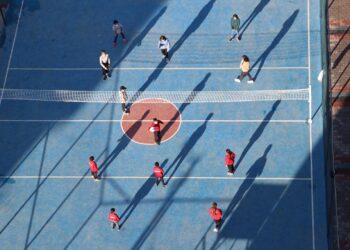 Siirtli çocuklar yeni voleybol sahalarına kavuştu