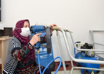 Kadınlar hem üretiyor hem kazanıyor