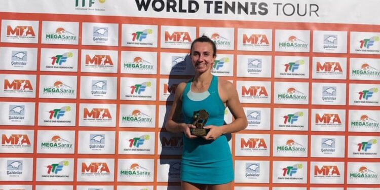 İpek Öz, Antalya’da şampiyon