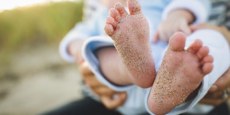 Rekora imza attılar: Anne ve kızının arasında teknik olarak 2 yaş fark var