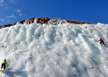 Palandöken’deki yapay buz parkı adrenalin tutkunlarını bekliyor