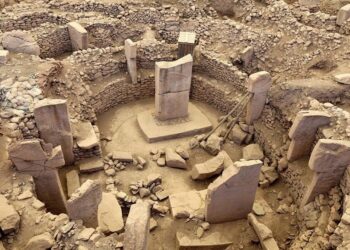 Göbeklitepe 20 Kasım Dünya Çocuk Günü’nde maviye bürünecek