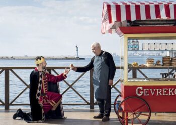 Türkiye’nin ilk dijital tiyatro festivali İzmir’de