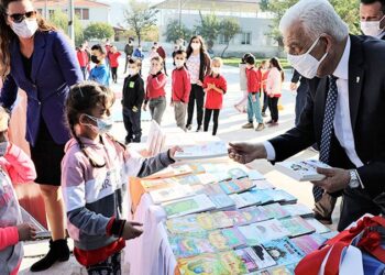 Muğla’da köy okullarına kitap desteği