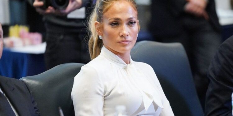 Jennifer Lopez’den Mevlana paylaşımı