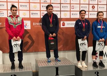 Milli güreşçilerden Polonya’da 3 bronz madalya