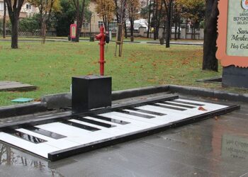 Bu ezginin piyanisti ‘yağmur’