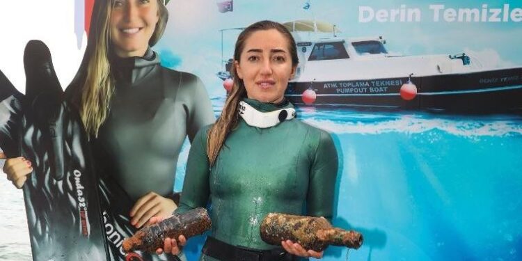 Şahika Ercümen “Sıfır Atık Dalışı” için Şanlıurfa’da