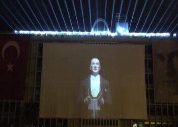 Tarihi alanlarda Atatürk’lü hologram gösterisi