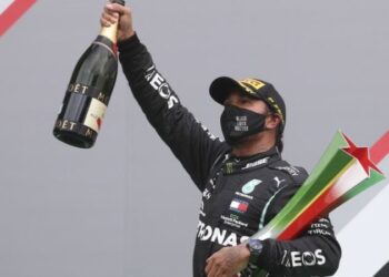 Hamilton Formula 1’de Schumacher’in birincilik rekorunu kırdı